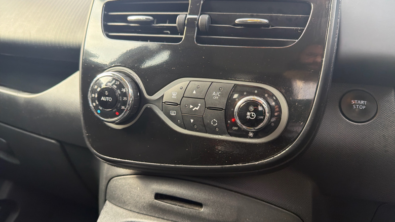 Renault Zoe 65kW i Dynamique Nav Q90 40kWh 5dr Auto Electric Hatchback